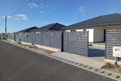 Casă cu Teren 400 Mp în Bradu