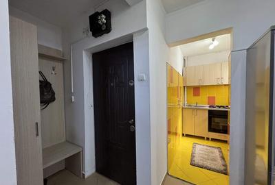 2 cam, et. 3, 37 mp, renovat, mobilat+utilat, zona Crisan - 11