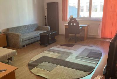 Apartament 1 cameră de vânzare, Centru, P-ța Mihai Viteazu - 1