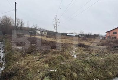 Teren de 1049 mp, în Priseaca