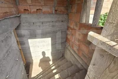 Casa plan parter 4 camere si beci in  Barnova - 5