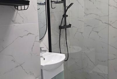 Garsonieră semidecomandată în Titan