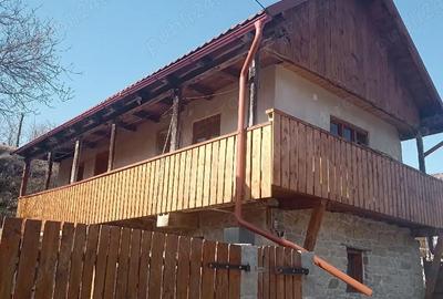 Casă cu Teren 1900 Mp în Nadășu - 10