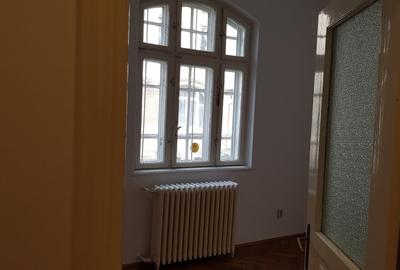 Apartament în vilă istorică pe Strada Spătarului, la parter - 3