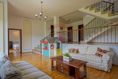 VILA PANORAMICA PE DRUMUL POIENII -PRIVELISTI UNICE ASUPRA BRASOVULUI - 10