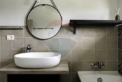 Casa la cheie, 5 camere, panouri fotovoltaice - VIA CARMINA - 31