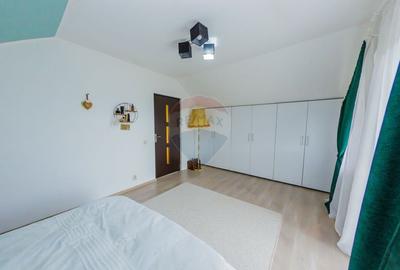 Casă cu 4 camere cu Teren 2900 Mp în Colțirea - 16