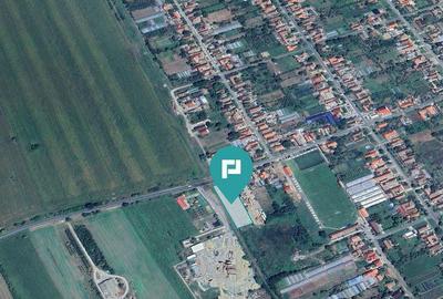 Teren de 2700 mp, în Central