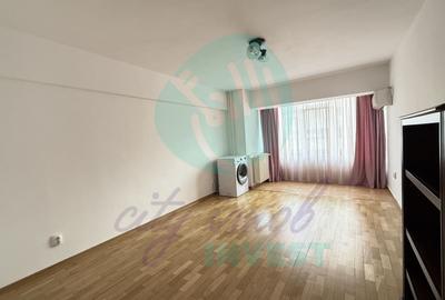 Apartament cu 3 camere decomandat în P-ța Unirii - 8
