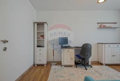 Apartament modern 3 camere clasa A  cu garaj  inchis la parter 21mp - 7