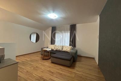 Casa de vanzare 200 mp cu spatiu comercial la parter, strada Lunga - 15