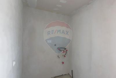 Casa 3 camere in Periam, renovata, incalzire in pardoseala Comision 0% - 15