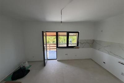 Casă cu 4 camere cu Canalizare în Bârnova - 9