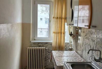 Apartament cu 2 camere decomandat în Pieții - 4