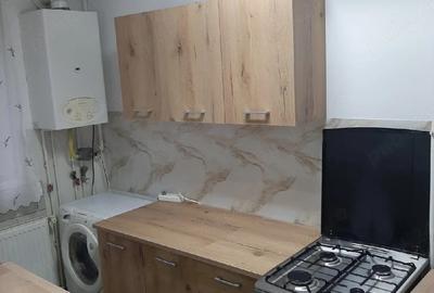 Apartament cu 2 camere decomandat în Cornișa - 2