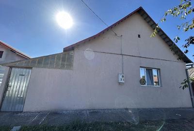 Casă cu 4 camere cu Teren 960 Mp în Biled