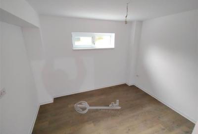 Apartament cu 3 camere decomandat în Galata - 1