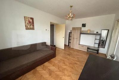 Apartament de vanzare, cu 2 camere, 40 mp, zona Aleea Trandafirilor