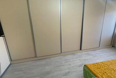 Apartament cu 2 camere decomandat în E3 - 11