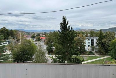 Apartament cu 3 camere decomandat în Central - 3