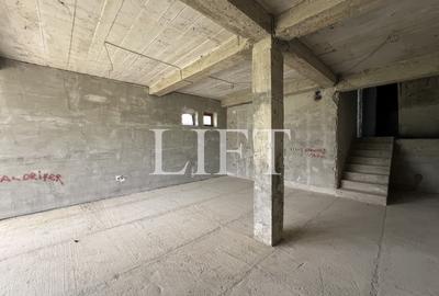 Casă individuală cu 8 camere cu Teren 2308 Mp în Sohodol - 14