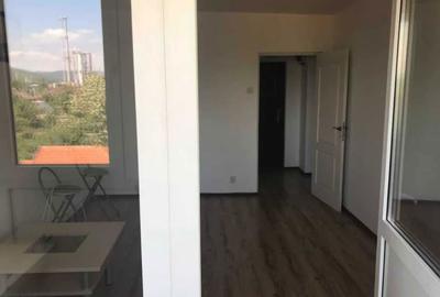 Apartament cu 2 camere decomandat în Central - 1