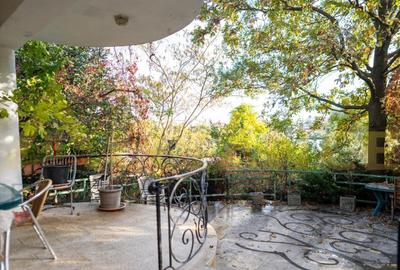 Proprietate in EXCLUSIVITATE Vila deosebita pe malul apei - 16