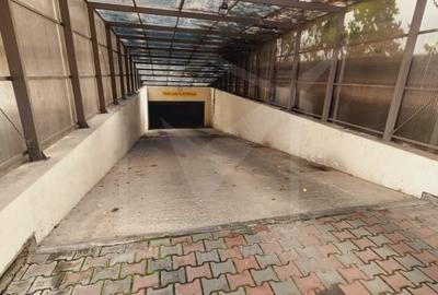Apartament decomandat, parcare subterana, Central, str. Motilor - 6