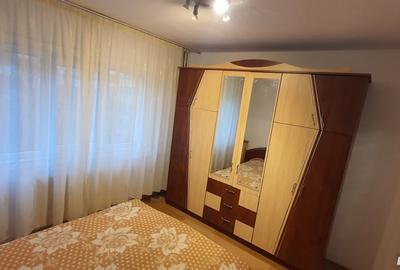 Apartament cu 3 camere decomandat în Torontalului - 2