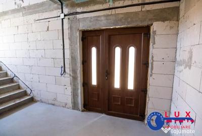 Casă cu 6 camere cu Teren 2564 Mp în Mineri - 15