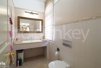 Casă cu 6 camere cu Teren 813 Mp în Central - 6