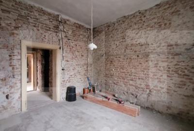 APARTAMENT 3 CAMERE LA CURTE COMUNA 80 MP ZONA PIATA SARBEASCA  PRET 40000 - 3