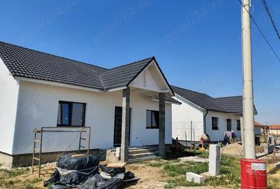 Casă în Frumușeni - 4