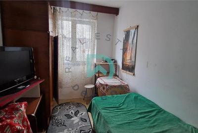 Apartament cu 3 camere decomandat în Astra - 12