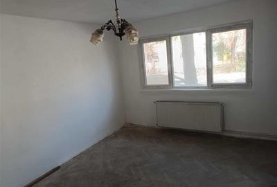 Apartament 1 camera zona Judetean cu centrala