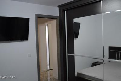Apartament cu 3 camere decomandat în Craiovei - 16