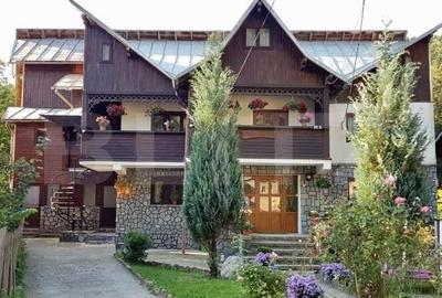 Resedinta cu destinatie de pensiune, 382mp utili si 1000mp teren, in Sinaia - 1