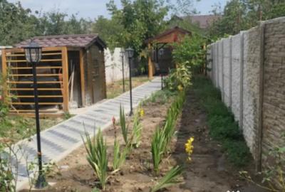 Casă cu 5 camere cu Teren 750 Mp în Mihăilești