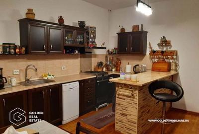Casa mare, cu 4 apartamente a cate 1, 2, 3 ?i 4 camere fiecare - 11