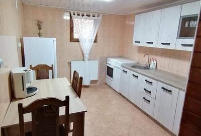 Casă cu 4 camere în Central - 3