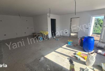 Casă cu 3 camere cu Teren 251 Mp în Central - 2