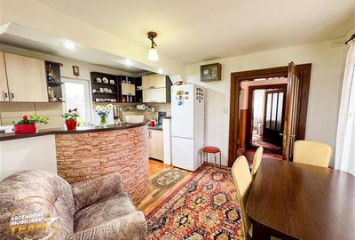 Casă individuală cu 12 camere cu Canalizare în Exterior Est - 30