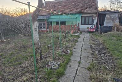 Teren de 301 mp, în Pârneava - 1