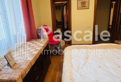Casă cu 4 camere cu Teren 1468 Mp în Central - 10