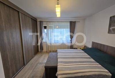 Casa de vanzare 5 camere 160mpu 3 bai 120mp teren liber zona Selimbar - 7