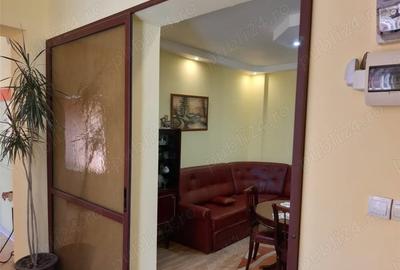 Casă cu 4 camere cu Teren 589 Mp în Roman - 3