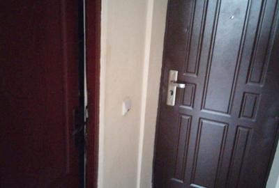 Garsonieră decomandată în Central - 5