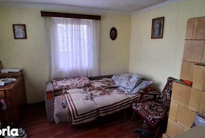 Casă cu 4 camere cu Teren 1600 Mp în Poiana - 3