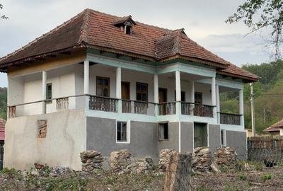 Casă de vânzare în Sărdenești,Bala, jud. Mehedinți teren + utilități, CF la zi - 6