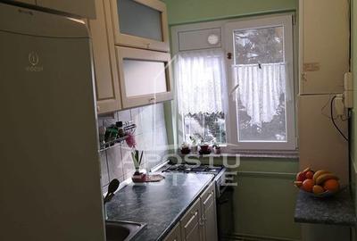 Apartament cu 3 camere semidecomandat, mobilat în Circumvalațiunii - 7
